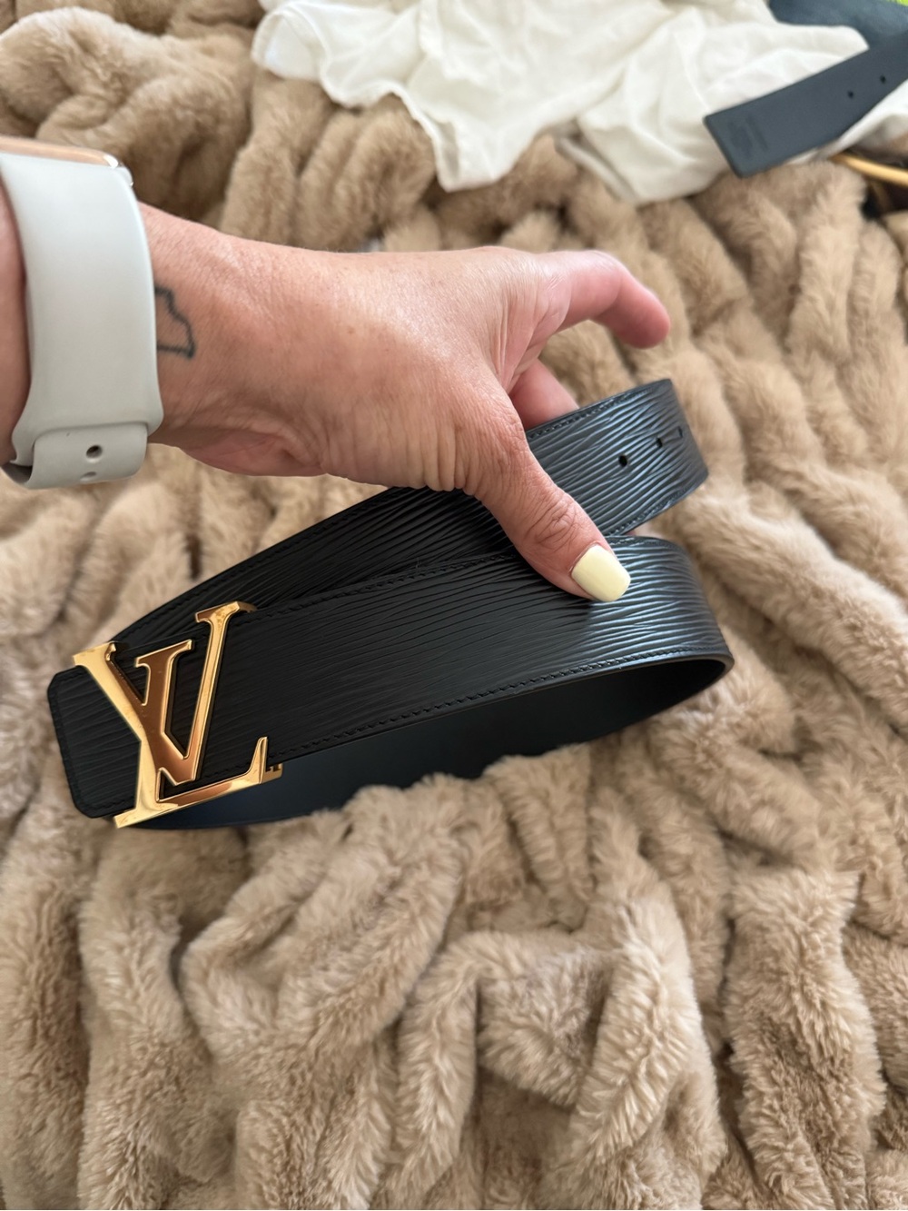 LV Epi Leather LV Initiales Belt Black Gold 40mm - Picture 2 of 11